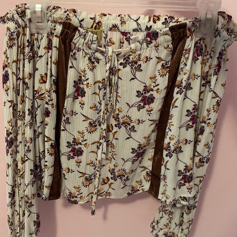 Offshoulder Floral Long Sleeve